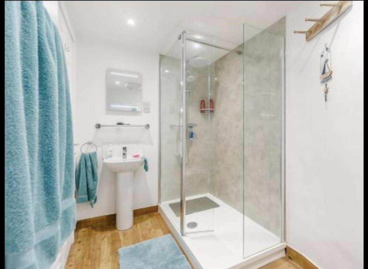 Charming 2-Bed Cottage in Wadebridge Cornwall Esterno foto